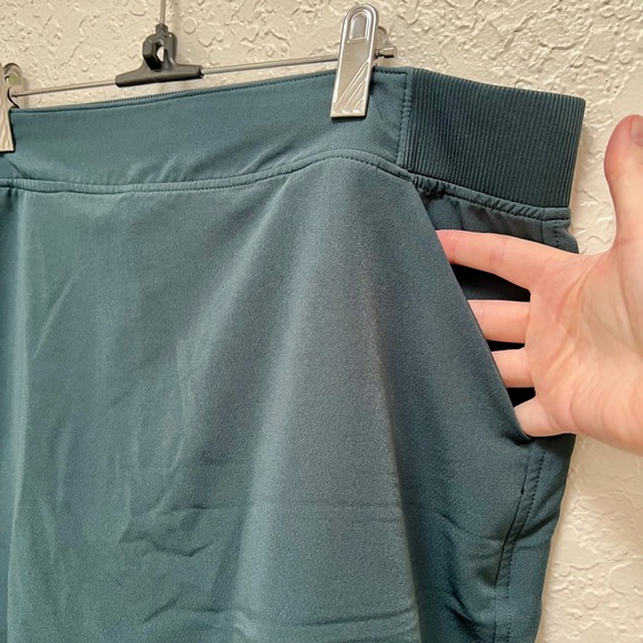 32 Degrees Cool Women's Athletic Skort Blue XL Built-in Shorts Pockets - Picture 6 of 7